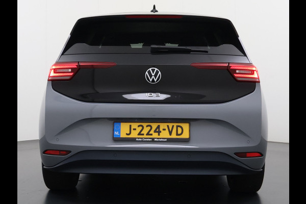 Volkswagen ID.3 First Plus 58kWh Apple Carplay Android Auto Adap.Cruise Lmv 19" Navi Camera Pdc Stoel+Stuurverwarming Keyless Advanced Matrix Led + Dynamisch Led Achterlicht en Isofix DAB Privacy Glas Rijstrooksensor SOH 89% Origineel Nederlandse Auto