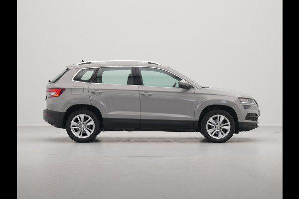 Škoda Karoq 1.0 TSI 115pk Business Edition Plus Navigatie Stoelverwarming Camera Clima Carplay 42