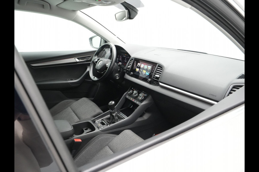 Škoda Karoq 1.0 TSI 115pk Business Edition Plus Navigatie Stoelverwarming Camera Clima Carplay 42
