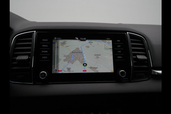 Škoda Karoq 1.0 TSI 115pk Business Edition Plus Navigatie Stoelverwarming Camera Clima Carplay 42