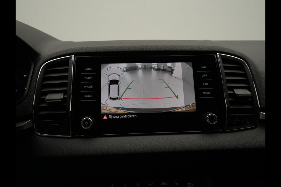 Škoda Karoq 1.0 TSI 115pk Business Edition Plus Navigatie Stoelverwarming Camera Clima Carplay 42