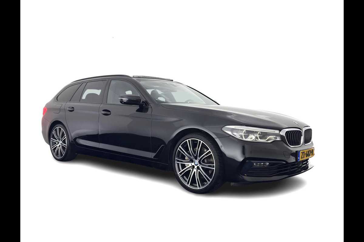 BMW 5 Serie Touring 530d Sportline High Executive Aut. *PANO | LUXURY-LEATHER | FULL-LED | MEMORY-PACK | TOP-VIEW | HEATED-COMFORTSEATS | NAVI-FULLMAP | PRIVACY-GLASS | AMBIENT-LIGHT | ECC | CARPLAY | PDC | TOWBAR | SHIFT-PADDLES | 20"ALU*
