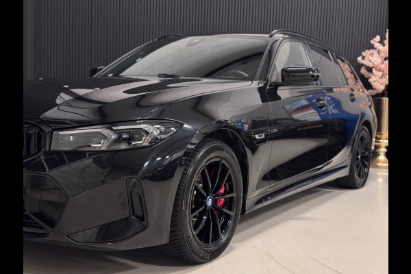 BMW 3 Serie Touring 330e M-SPORT | CARBON | LASERLIGHT | VEEL OPTIES!