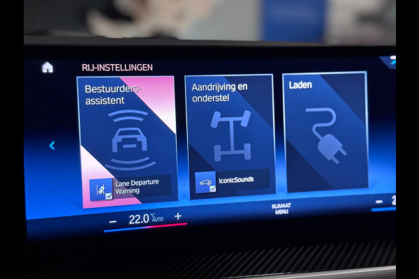 BMW 3 Serie Touring 330e M-SPORT | CARBON | LASERLIGHT | VEEL OPTIES!