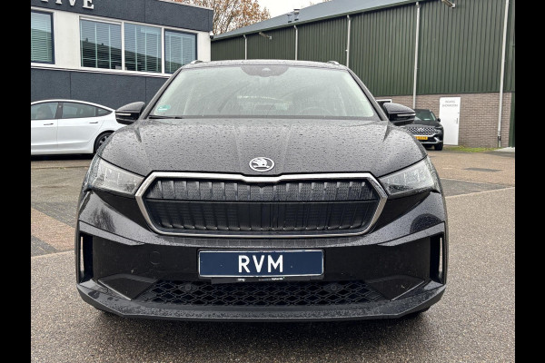 Škoda ENYAQ iV 80 Business Edition WARMTEPOMP| ELEK. TREKHAAK| ADAPTIEVE CRUISE| STOEL + STUURVERWARMING| CAMERA| RIJSTROOKSENSOR|