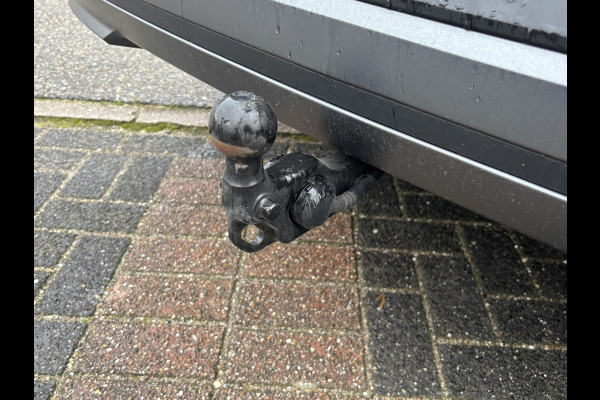 Škoda ENYAQ iV 80 Business Edition WARMTEPOMP| ELEK. TREKHAAK| ADAPTIEVE CRUISE| STOEL + STUURVERWARMING| CAMERA| RIJSTROOKSENSOR|