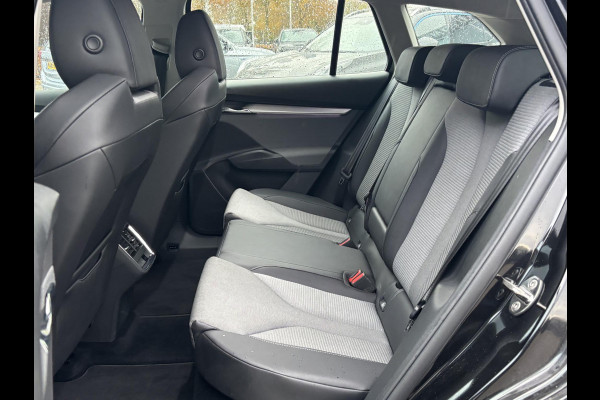 Škoda ENYAQ iV 80 Business Edition WARMTEPOMP| ELEK. TREKHAAK| ADAPTIEVE CRUISE| STOEL + STUURVERWARMING| CAMERA| RIJSTROOKSENSOR|