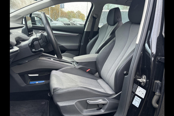 Škoda ENYAQ iV 80 Business Edition WARMTEPOMP| ELEK. TREKHAAK| ADAPTIEVE CRUISE| STOEL + STUURVERWARMING| CAMERA| RIJSTROOKSENSOR|