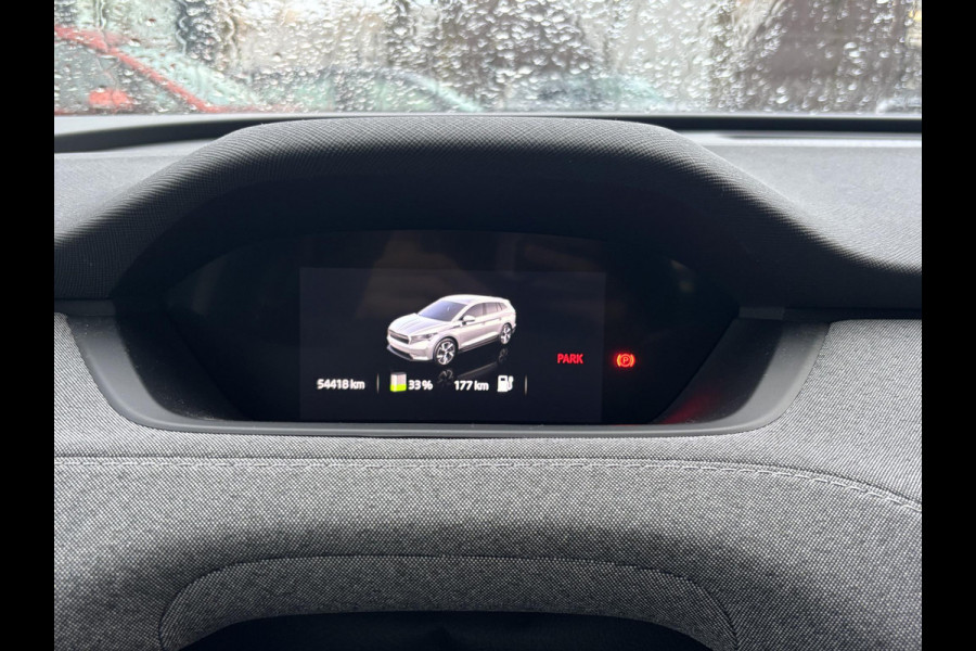 Škoda ENYAQ iV 80 Business Edition WARMTEPOMP| ELEK. TREKHAAK| ADAPTIEVE CRUISE| STOEL + STUURVERWARMING| CAMERA| RIJSTROOKSENSOR|