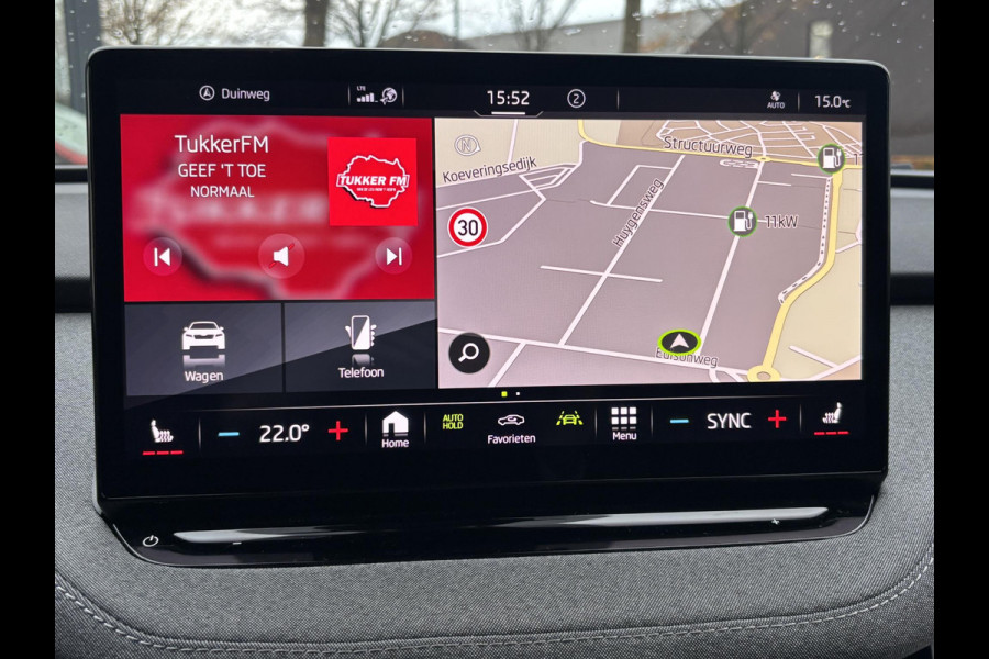 Škoda ENYAQ iV 80 Business Edition WARMTEPOMP| ELEK. TREKHAAK| ADAPTIEVE CRUISE| STOEL + STUURVERWARMING| CAMERA| RIJSTROOKSENSOR|