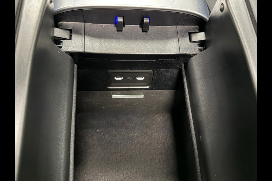 Mercedes-Benz C-Klasse Estate C300e AMG Line Plug-in hybride PANORAMADAK AIRCO CAMERA CRUISE SFEERVERLICHTING LEDER KEYLESS START