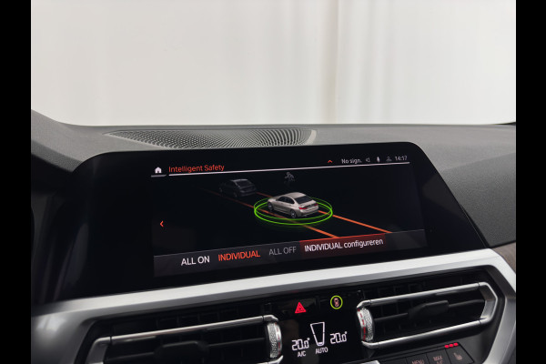 BMW 3-serie 320d Sport-Line High Executive Edition (INCL-BTW) *LUXURY-LEATHER | FULL-LED | DIGI-COCKPIT | HEATED-SPORTSEATS | HIFI-SOUND | NAVI-FULLMAP | KEYLESS | CAMERA | PRIVACY-GLASS | SHIFT-PADDLES | DAB+ | AMBIENT-LIGHT | ECC | CARPLAY