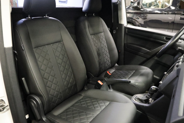 Volkswagen Caddy 2.0 TDI 185 PK DSG | CarPlay | Stoelverwarming | Camera | Navigatie | Climate control | Alarm klasse 4 | PDC  | Nieuwe APK | NAP Logisch