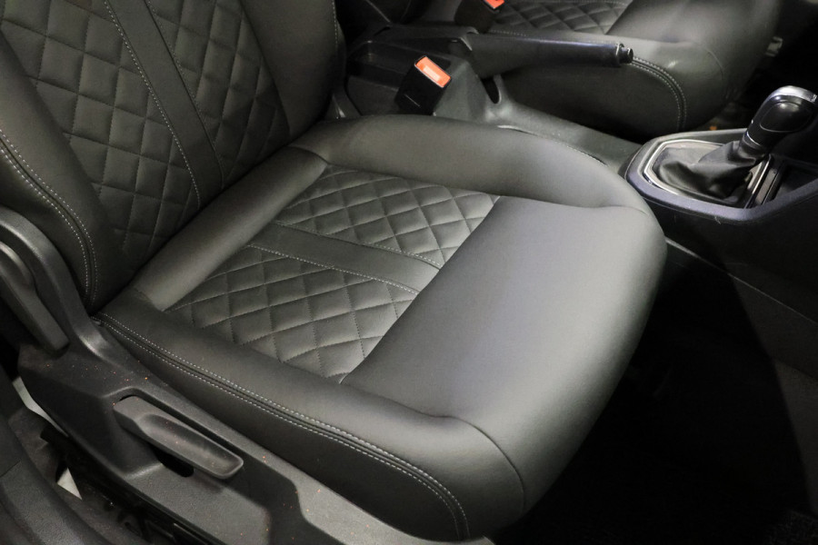 Volkswagen Caddy 2.0 TDI 185 PK DSG | CarPlay | Stoelverwarming | Camera | Navigatie | Climate control | Alarm klasse 4 | PDC  | Nieuwe APK | NAP Logisch