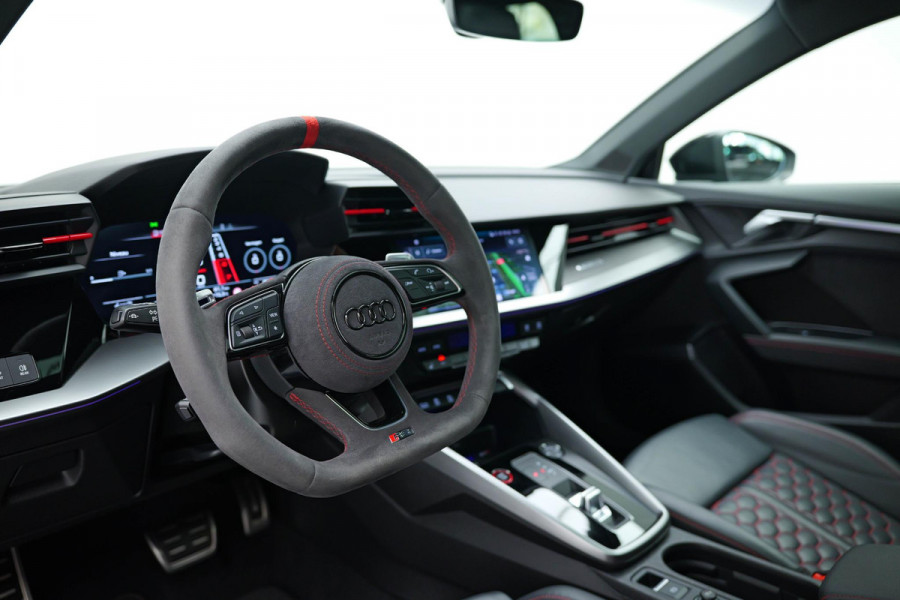 Audi RS3 Sportback 2.5 TFSI quattro |Pano|Ceramic|Massage|Memory|B&O|