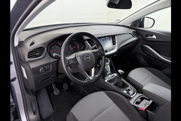Opel Grandland X T131PK Trekhaak Navi Ecc Pdc Apple Carplay Android Auto Cruise Control Edition Lmv Licht-Regensensor Verkeersbordlezer PrivacyGlas IntelliLink Bluetooth Origineel Nederlandse Auto 1.400KG Trekgewicht! € 35.000 nieuw! Bij ons volledig Onderhouden