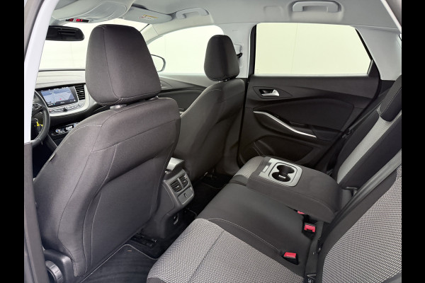 Opel Grandland X T131PK Trekhaak Navi Ecc Pdc Apple Carplay Android Auto Cruise Control Edition Lmv Licht-Regensensor Verkeersbordlezer PrivacyGlas IntelliLink Bluetooth Origineel Nederlandse Auto 1.400KG Trekgewicht! € 35.000 nieuw! Bij ons volledig Onderhouden