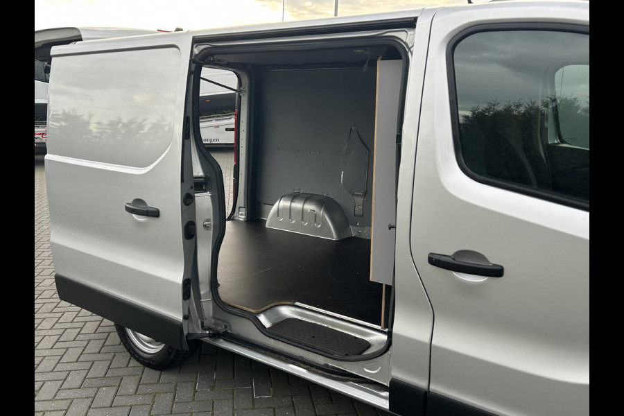 Opel Vivaro 1.6 CDTI 126 PK / L1H1 / 1e EIG. / 67.004 KM !! / TREKHAAK / ACHTERKLEP / AIRCO / CRUISE / NAVI / CAMERA / PDC