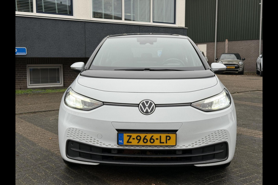 Volkswagen ID.3 PRO PERFORMANCE 58 kWh 204 PK | Warmtepomp | Stoel- & Stuurverwarming | Trekhaak | Adaptieve Cruise Control | Lane Assist
