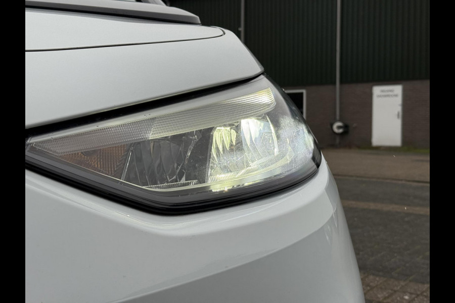 Volkswagen ID.3 PRO PERFORMANCE 58 kWh 204 PK | Warmtepomp | Stoel- & Stuurverwarming | Trekhaak | Adaptieve Cruise Control | Lane Assist
