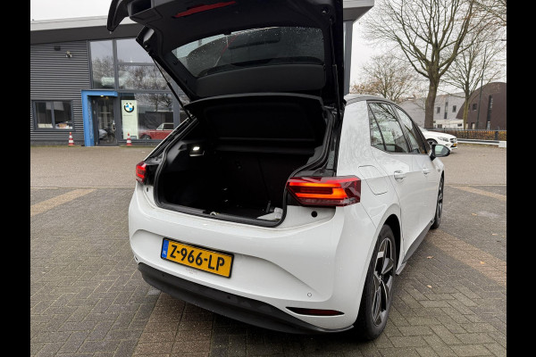 Volkswagen ID.3 PRO PERFORMANCE 58 kWh 204 PK | Warmtepomp | Stoel- & Stuurverwarming | Trekhaak | Adaptieve Cruise Control | Lane Assist
