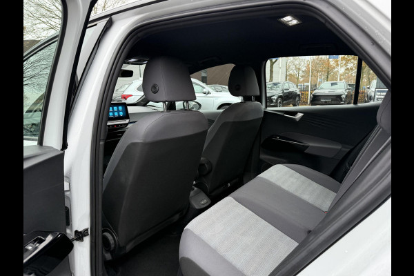 Volkswagen ID.3 PRO PERFORMANCE 58 kWh 204 PK | Warmtepomp | Stoel- & Stuurverwarming | Trekhaak | Adaptieve Cruise Control | Lane Assist