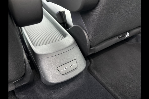 Volkswagen ID.3 PRO PERFORMANCE 58 kWh 204 PK | Warmtepomp | Stoel- & Stuurverwarming | Trekhaak | Adaptieve Cruise Control | Lane Assist