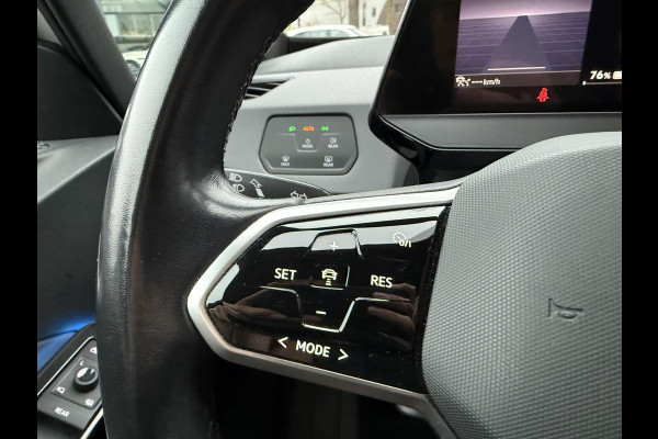 Volkswagen ID.3 PRO PERFORMANCE 58 kWh 204 PK | Warmtepomp | Stoel- & Stuurverwarming | Trekhaak | Adaptieve Cruise Control | Lane Assist