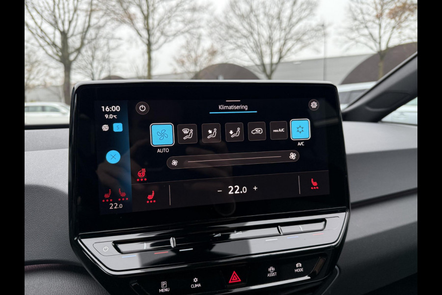 Volkswagen ID.3 PRO PERFORMANCE 58 kWh 204 PK | Warmtepomp | Stoel- & Stuurverwarming | Trekhaak | Adaptieve Cruise Control | Lane Assist