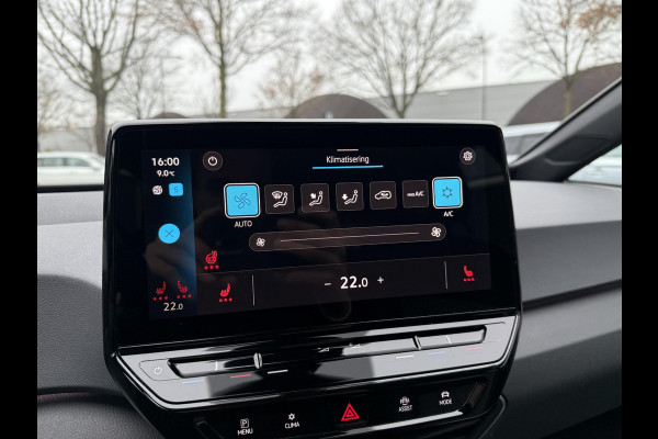 Volkswagen ID.3 PRO PERFORMANCE 58 kWh 204 PK | Warmtepomp | Stoel- & Stuurverwarming | Trekhaak | Adaptieve Cruise Control | Lane Assist