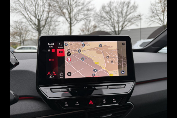 Volkswagen ID.3 PRO PERFORMANCE 58 kWh 204 PK | Warmtepomp | Stoel- & Stuurverwarming | Trekhaak | Adaptieve Cruise Control | Lane Assist