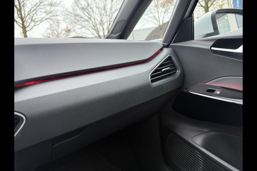 Volkswagen ID.3 PRO PERFORMANCE 58 kWh 204 PK | Warmtepomp | Stoel- & Stuurverwarming | Trekhaak | Adaptieve Cruise Control | Lane Assist