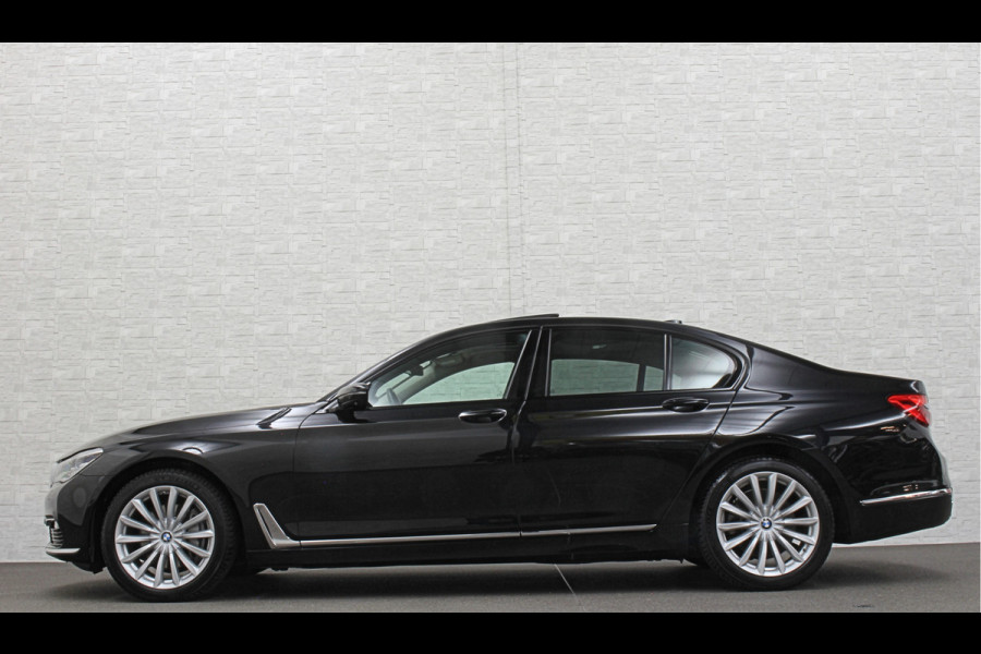 BMW 7 Serie 730d xDrive | Schuifdak | Massage | 360 Camera | Soft-Close | ACC | Laser-LED | Indiv. Leder | Luchtvering | Achterasbesturing | Comfortstoelen | Stoelventilatie | Head-Up | 4-Zone Clima | Keyless-Entry | Driving Assist Pro. | Sfeerverlichting |