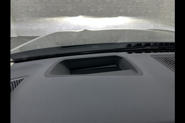 BMW 7 Serie 730d xDrive | Schuifdak | Massage | 360 Camera | Soft-Close | ACC | Laser-LED | Indiv. Leder | Luchtvering | Achterasbesturing | Comfortstoelen | Stoelventilatie | Head-Up | 4-Zone Clima | Keyless-Entry | Driving Assist Pro. | Sfeerverlichting |