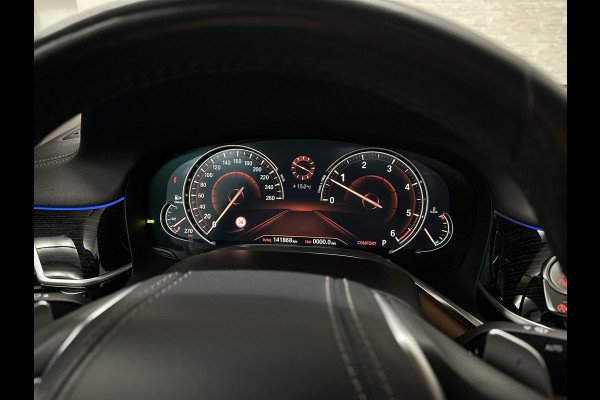 BMW 7 Serie 730d xDrive | Schuifdak | Massage | 360 Camera | Soft-Close | ACC | Laser-LED | Indiv. Leder | Luchtvering | Achterasbesturing | Comfortstoelen | Stoelventilatie | Head-Up | 4-Zone Clima | Keyless-Entry | Driving Assist Pro. | Sfeerverlichting |