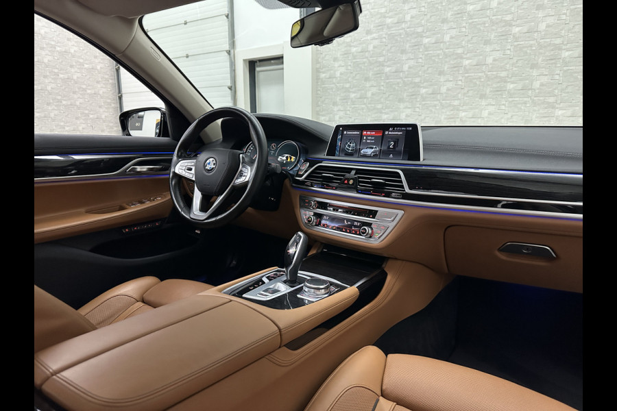 BMW 7 Serie 730d xDrive | Schuifdak | Massage | 360 Camera | Soft-Close | ACC | Laser-LED | Indiv. Leder | Luchtvering | Achterasbesturing | Comfortstoelen | Stoelventilatie | Head-Up | 4-Zone Clima | Keyless-Entry | Driving Assist Pro. | Sfeerverlichting |
