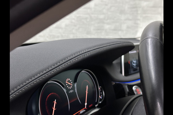 BMW 7 Serie 730d xDrive | Schuifdak | Massage | 360 Camera | Soft-Close | ACC | Laser-LED | Indiv. Leder | Luchtvering | Achterasbesturing | Comfortstoelen | Stoelventilatie | Head-Up | 4-Zone Clima | Keyless-Entry | Driving Assist Pro. | Sfeerverlichting |