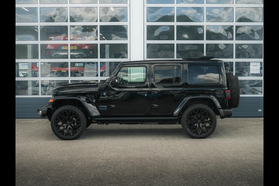 Jeep Wrangler Unlimited 4xe 380 Sahara | 22" Brute velgen | Uit voorraad leverbaar | MY25 | Sky One-Touch Power Soft Top | Geel kenteken !