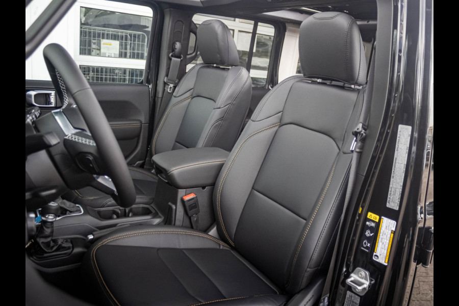 Jeep Wrangler Unlimited 4xe 380 Sahara | 22" Brute velgen | Uit voorraad leverbaar | MY25 | Sky One-Touch Power Soft Top | Geel kenteken !