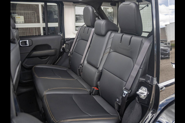 Jeep Wrangler Unlimited 4xe 380 Sahara | 22" Brute velgen | Uit voorraad leverbaar | MY25 | Sky One-Touch Power Soft Top | Geel kenteken !