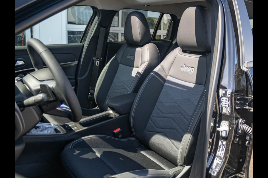 Jeep Avenger 1.2 e-Hybrid Summit | Winter Pack | Schuif/Kanteldak | Infotaiment&Convenience Pack