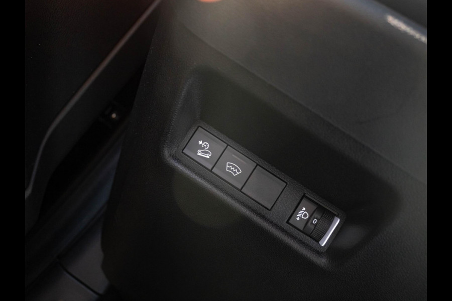 Jeep Avenger 1.2 e-Hybrid Summit | Winter Pack | Schuif/Kanteldak | Infotaiment&Convenience Pack