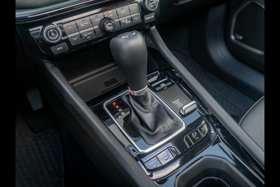 Jeep Compass 4xe 240 Plug-in Hybrid Electric North Star | Safety Pack | Premium Pack | Schuif/Kanteldak | Premium Audio | Winter Pack