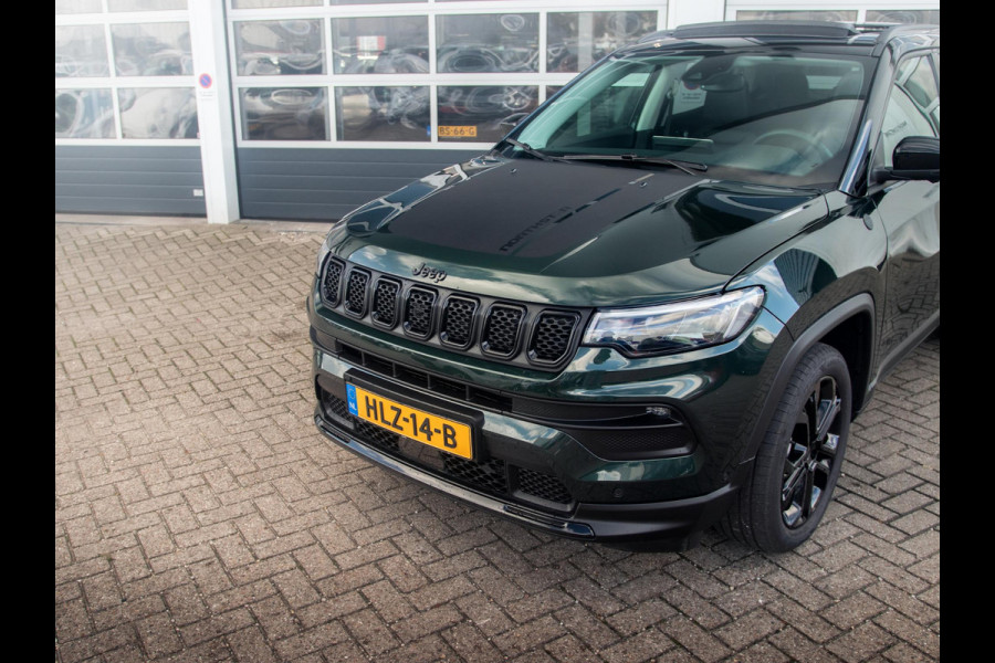 Jeep Compass 4xe 240 Plug-in Hybrid Electric North Star | Safety Pack | Premium Pack | Schuif/Kanteldak | Premium Audio | Winter Pack