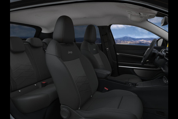 Jeep Avenger 1.2 e-Hybrid Summit | Winter Pack | Infotaiment & Convenience Pack