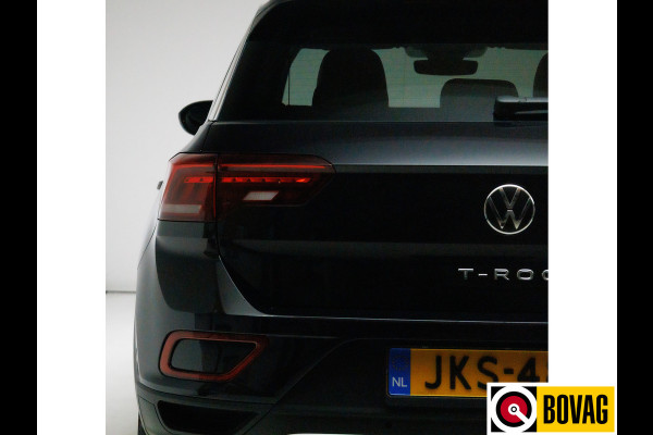Volkswagen T-Roc 1.0 TSI Goal Edition | Stoelverw. | Apple Carplay / Android auto | PDC V+A | Adaptive cruise Travel Assist. Automatisch inparkeren, Climate control, all season banden, extra getint glas achter