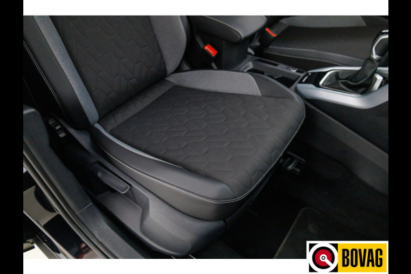 Volkswagen T-Roc 1.0 TSI Goal Edition | Stoelverw. | Apple Carplay / Android auto | PDC V+A | Adaptive cruise Travel Assist. Automatisch inparkeren, Climate control, all season banden, extra getint glas achter