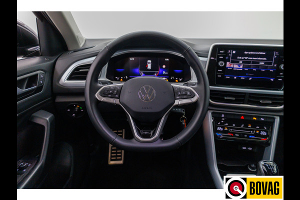 Volkswagen T-Roc 1.0 TSI Goal Edition | Stoelverw. | Apple Carplay / Android auto | PDC V+A | Adaptive cruise Travel Assist. Automatisch inparkeren, Climate control, all season banden, extra getint glas achter