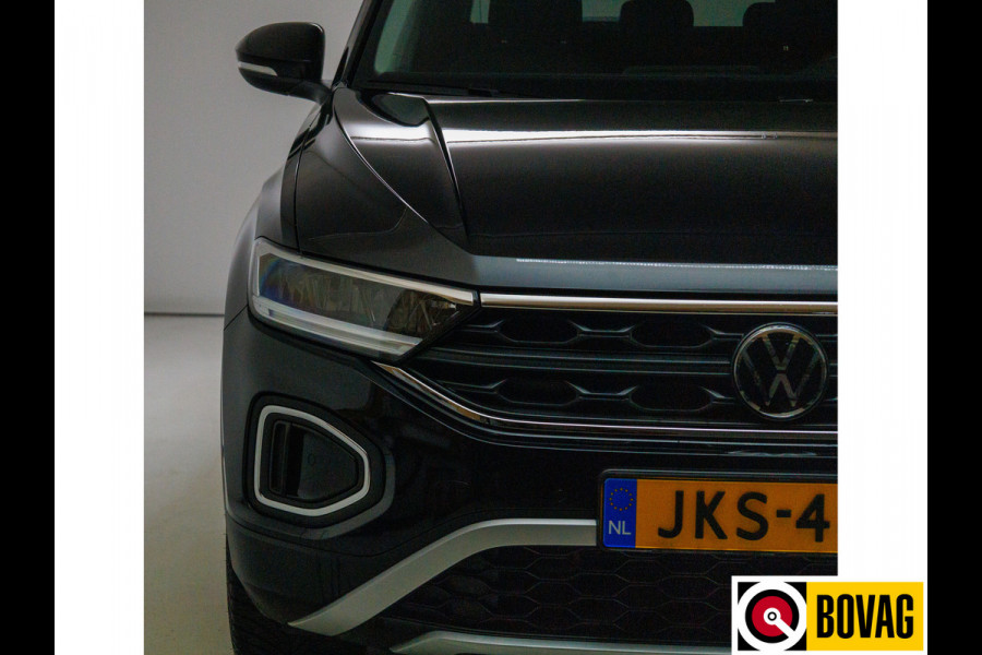 Volkswagen T-Roc 1.0 TSI Goal Edition | Stoelverw. | Apple Carplay / Android auto | PDC V+A | Adaptive cruise Travel Assist. Automatisch inparkeren, Climate control, all season banden, extra getint glas achter