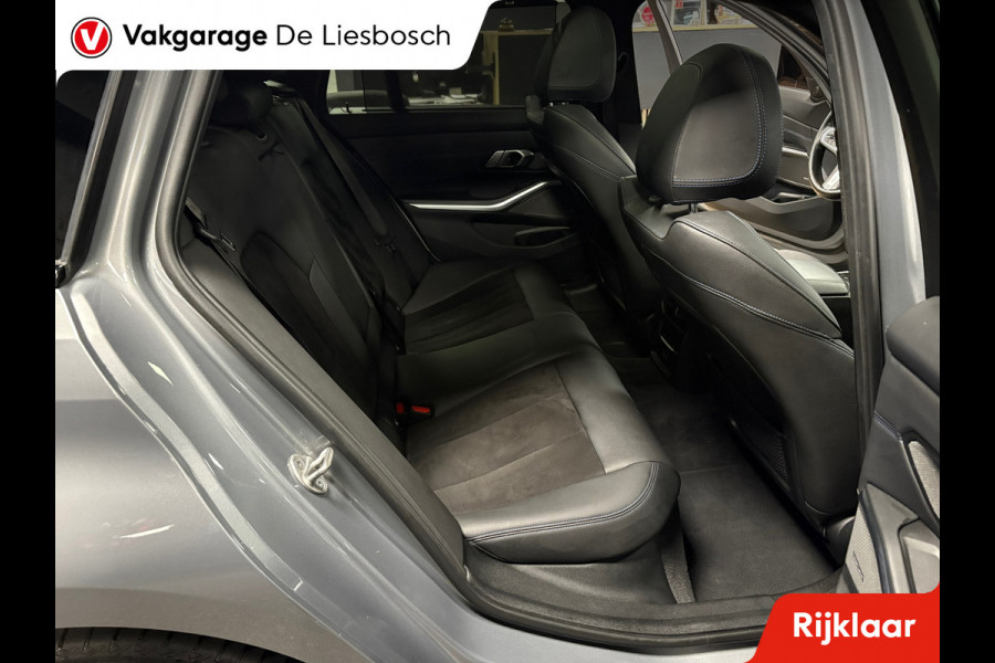BMW 3 Serie Touring 330e xDrive M-pakket facelift / Panorama-dak / head-up / 360 camera / Harman-Kardon